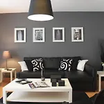 Apartaments Casanova Bcn